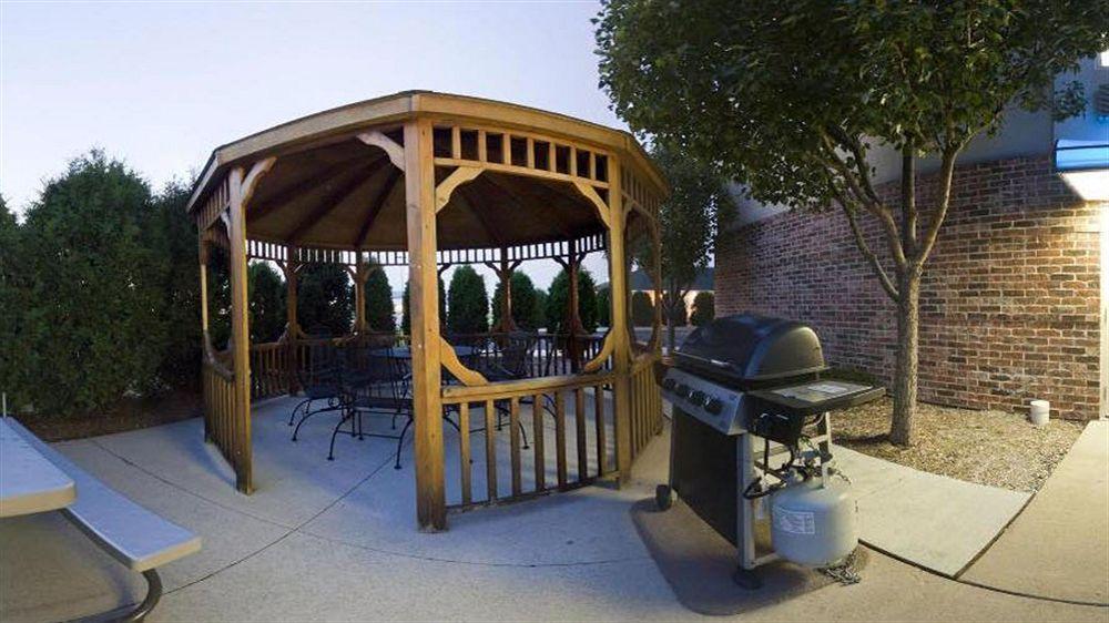 Candlewood Suites Appleton By Ihg Exterior photo