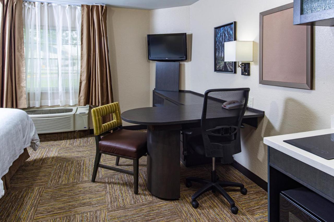 Candlewood Suites Appleton By Ihg Exterior photo