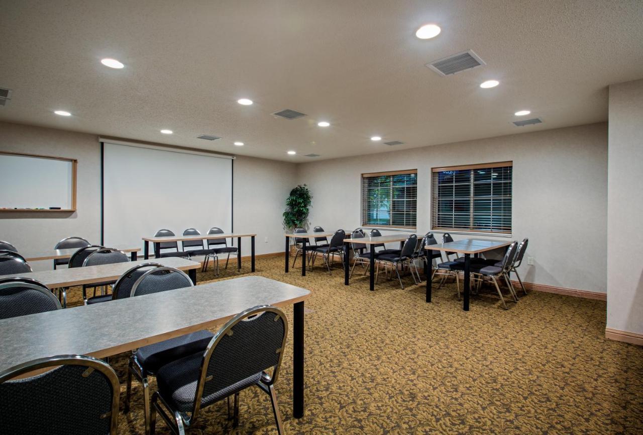 Candlewood Suites Appleton By Ihg Exterior photo