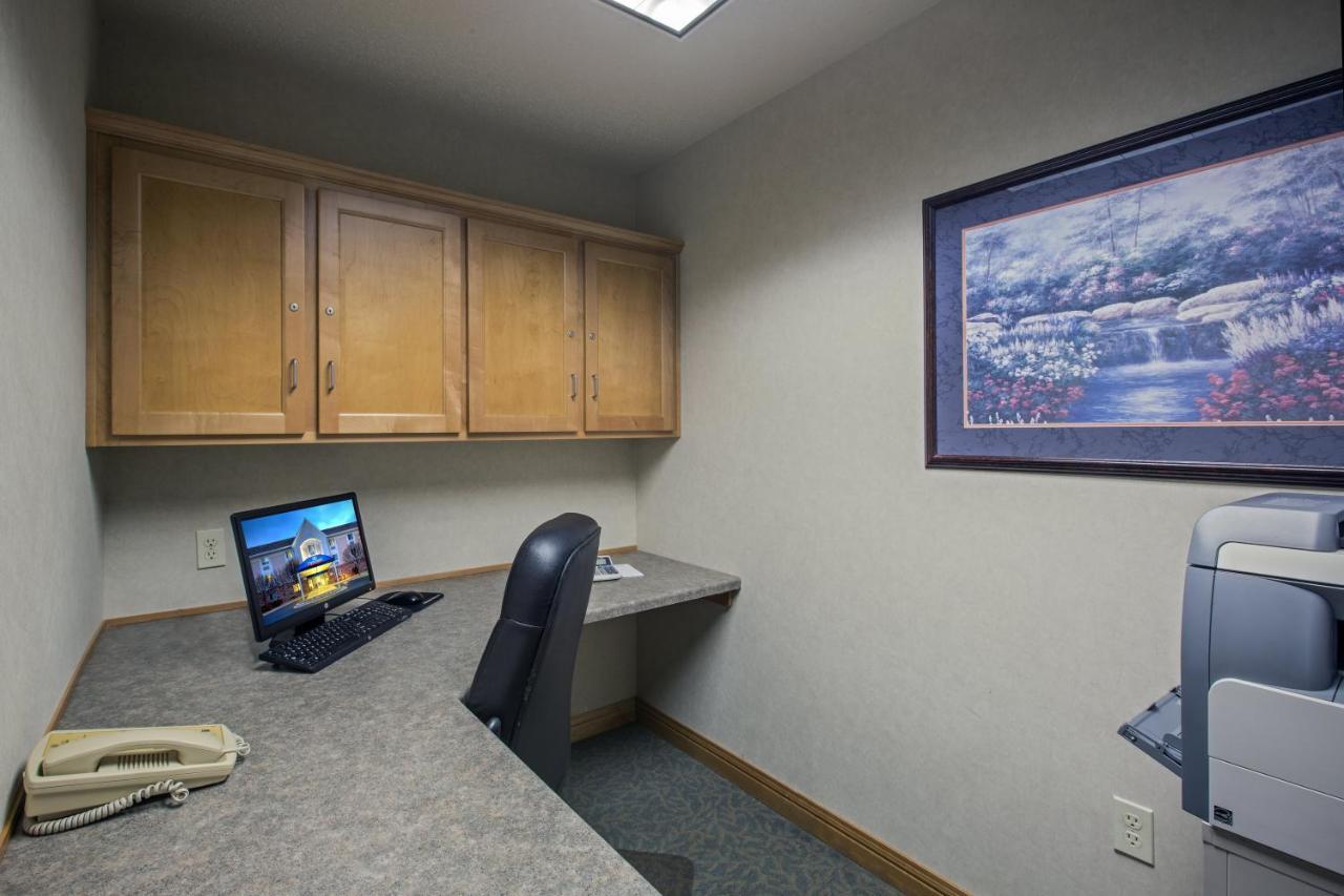 Candlewood Suites Appleton By Ihg Exterior photo