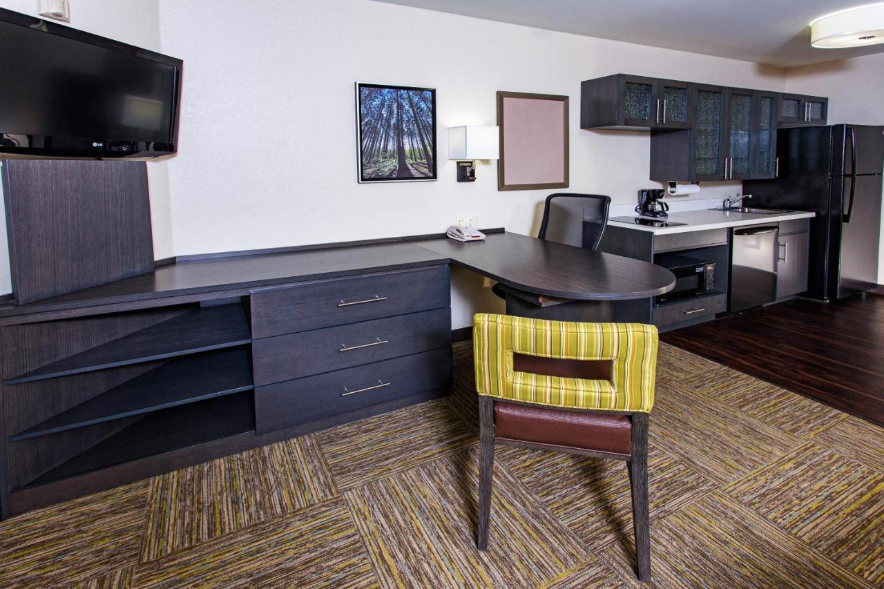 Candlewood Suites Appleton By Ihg Exterior photo