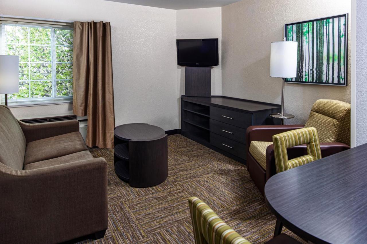 Candlewood Suites Appleton By Ihg Exterior photo