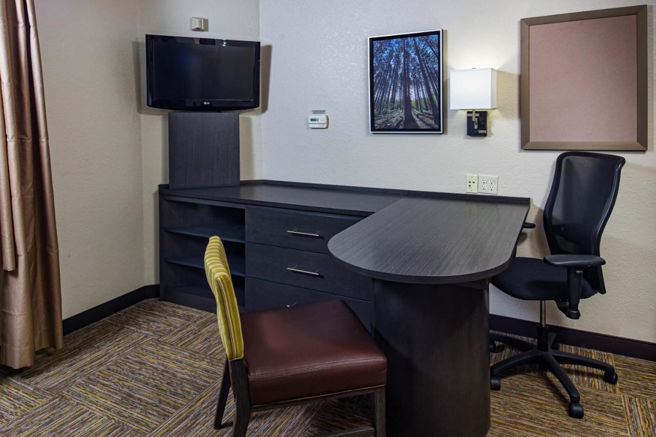 Candlewood Suites Appleton By Ihg Exterior photo