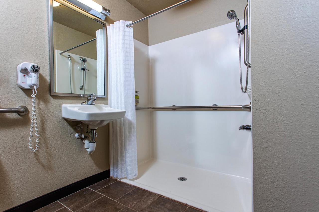 Candlewood Suites Appleton By Ihg Exterior photo